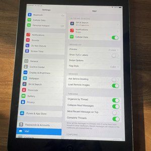 Apple iPad Air - 1st Gen